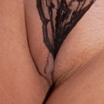 Nagy a hőség, pici a bugyi! - 1. kép