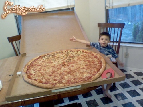 Mega Pizza