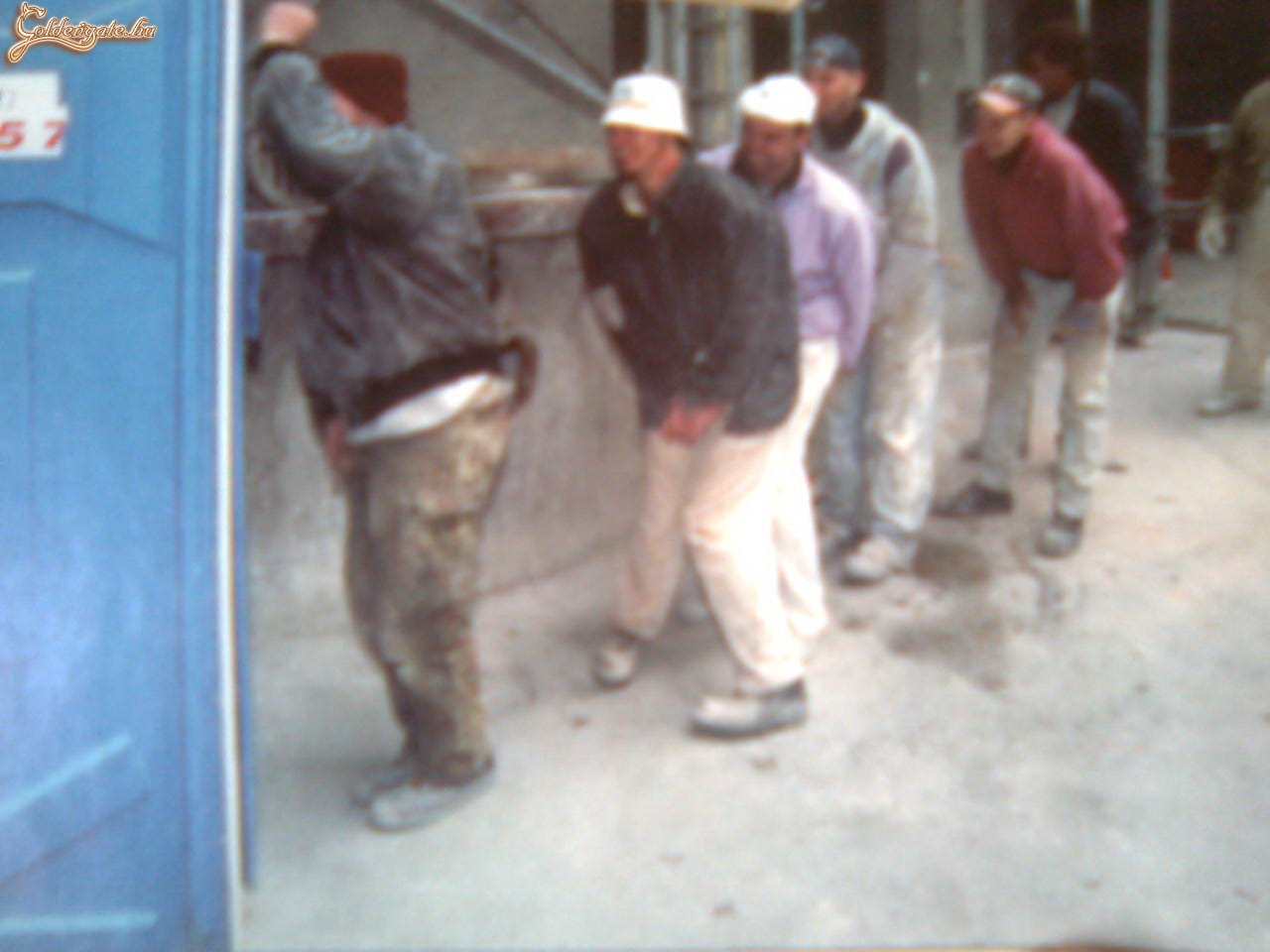 A szükség nagy úr