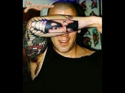 Bizarr Tattoo 4