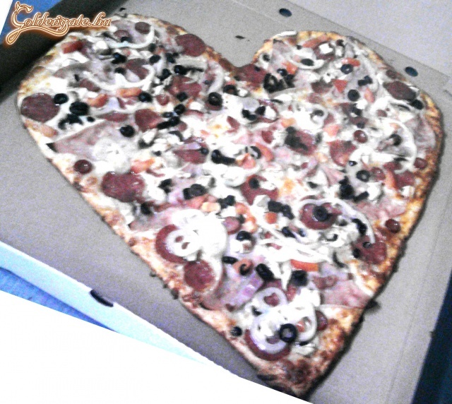 Szív pizza
