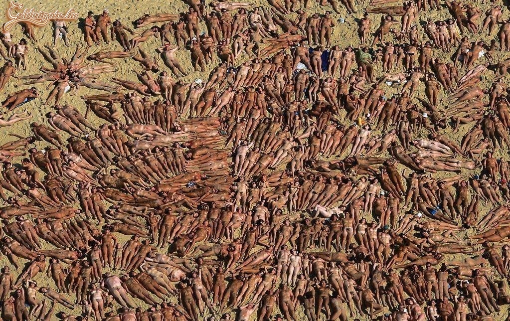 Jól sütött a nap ma a nudi strandon