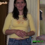 timcsi  játszik agumival - 11. kép