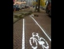 kötelező  a kerékpár út használata