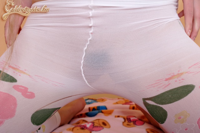 Középsulis csaj felkészül az első análra - 61. kép