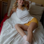 Szöszi tini imádnivaló cickókkal - 25. kép