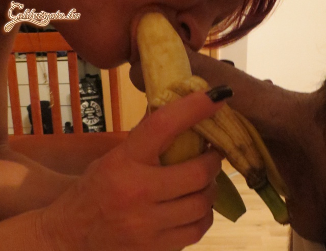 A konyhatündér esete a banánnal és a tejszínhabbal........ - 33. kép