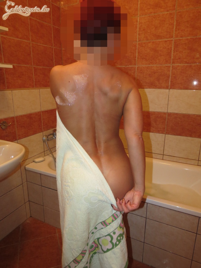 Amikor a fehérnemű öltöztet... - 16. kép