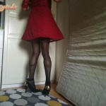 Piros ruhás és fehérneműs képek - 9. kép