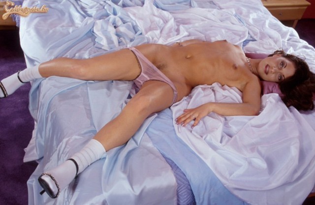 Karina 2 1. sorozata - 17. kép