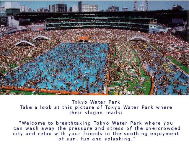 Strand Tokyo-ban. Itt elfelejtheted a hétköznapi stresszt, relaxálhatsz a barátaiddal: napsütés, öröm és csobbanás :)