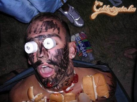 Ezért nem kell bealudni házibuliban