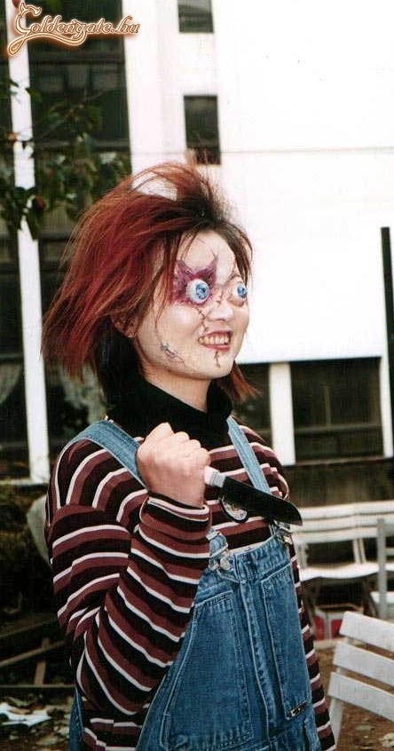 Az új baby sitter maszk