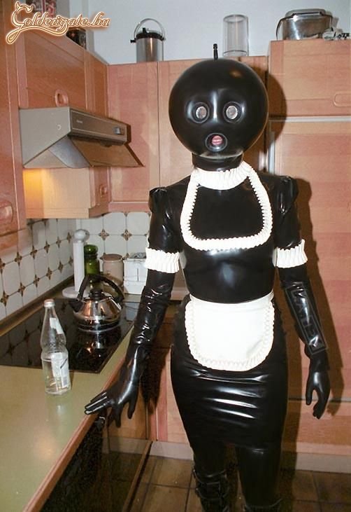 Ime az új házvezetőnőm. Még szopni is tud!