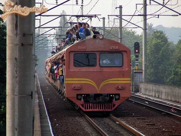 Józsefváros megállóhely következik...