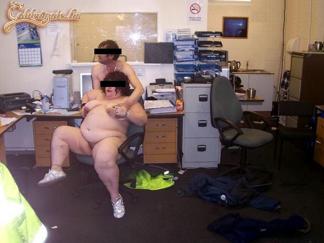 Miket is művelnek a 'szexi' titkárnőkkel melóidő után? :)