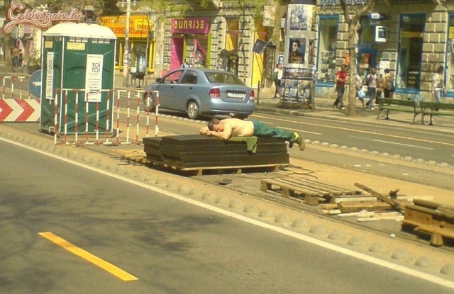 Épül az új 4-6-os villamospálya :)