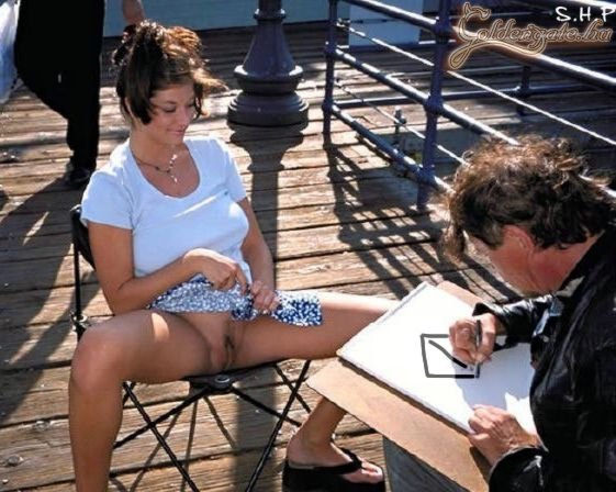 A lényeggel kezdi... :)