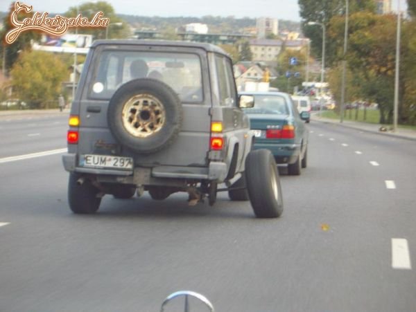 Ajjaj...