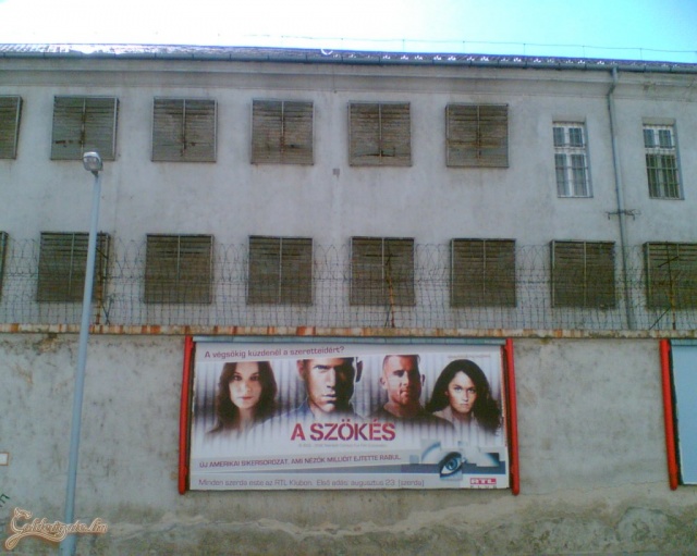 Kép a győri börtön előttről :)
