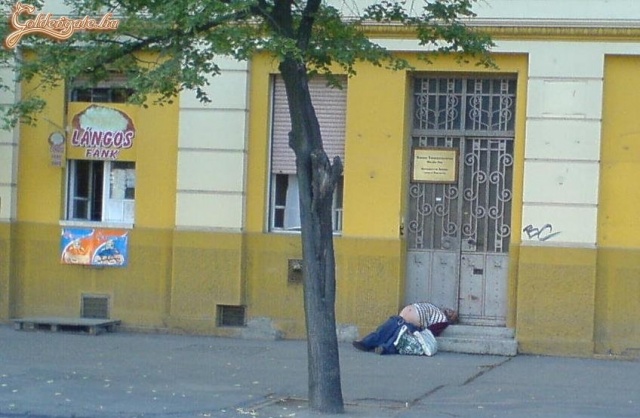 Romlott lehet az a lángos vagy a fánk...