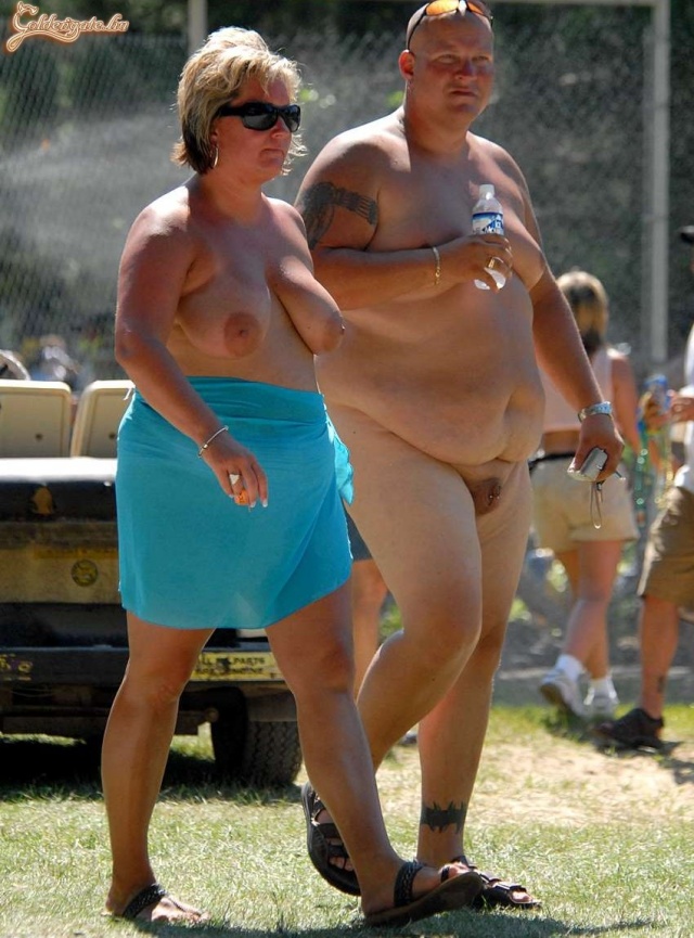 Kemény arc és a fütyülője