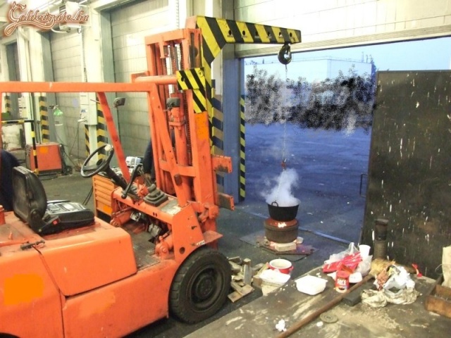 Hiába, az emberi találékonyság...