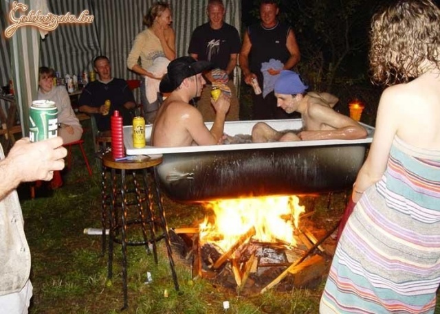 Úgy látom, pörög a buli!