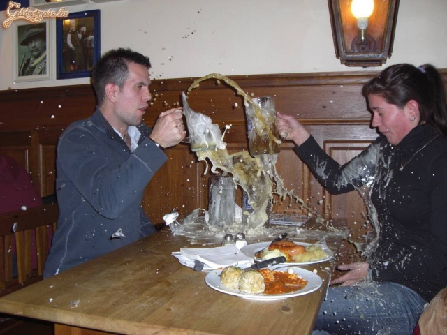 Egy koccintás és ...... jó étvágyat!