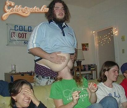 Csókold meg a hasam!