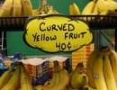 Görbe sárga gyümölcs