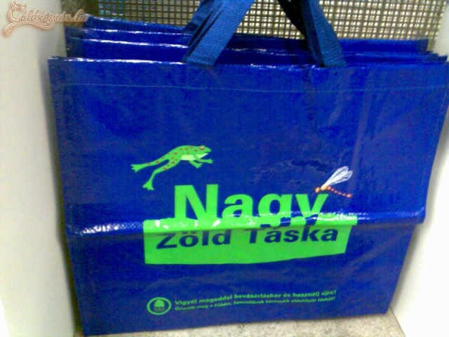 Nagy zöld táska?