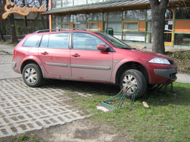 Legalább valami megállította...