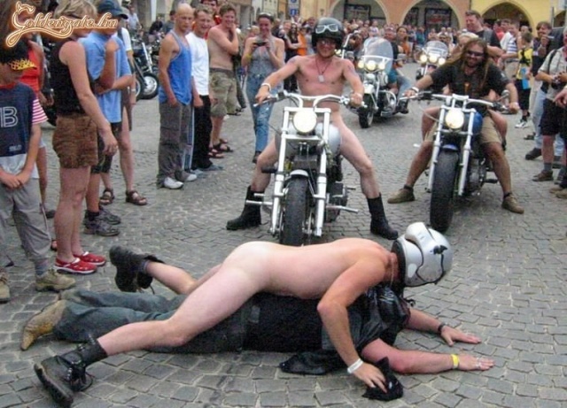 Csak a testemen át!