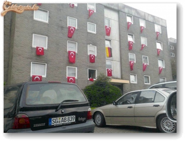 Nagy lehetett tegnap a móka Németországban...