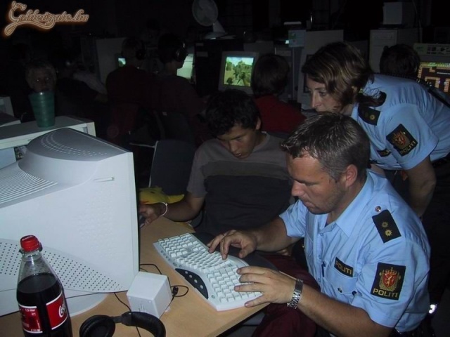 Na kisfiam, mit töltöttél fel a Goldengate-re?