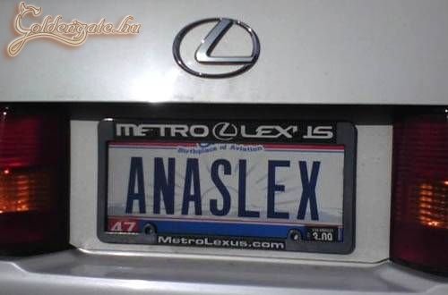 Jó kis rendszám :)