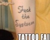 A tetováló úr kicsit be volt b*szva...