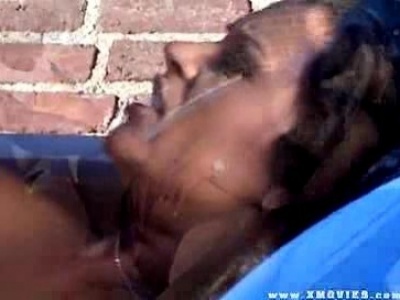 Dugás a napozóágyon