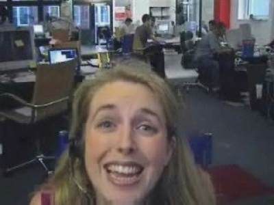 Idióta csaj jól megkapja! :)