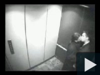 Szex a liftben