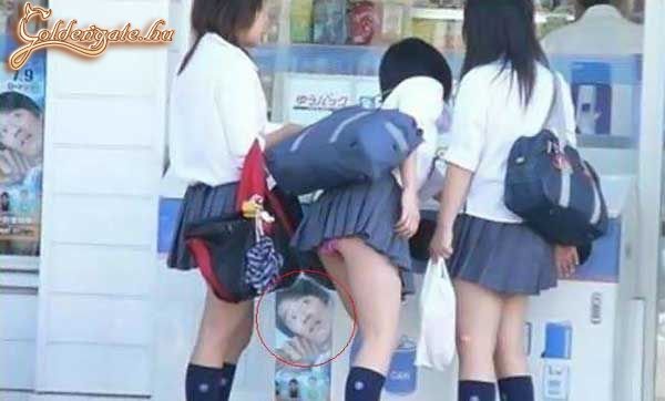 Kukucskál a bácsi! :)