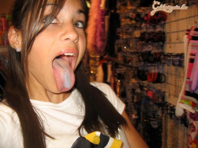 Most pedig nyeld le szépen!