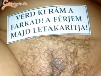 Szeret pózolni.