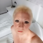 busty girl - 5. kép