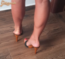 Tengerparti séta után footjob - 5. kép