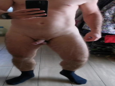 Tükörben egész alakos. Messzire lövéssel a végén ;-) 