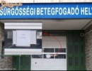 Majd a mentő kijön 40 perc múlva az ajtó elé