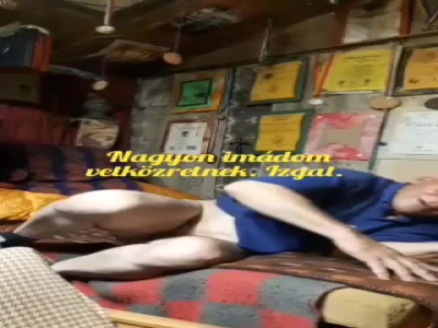 Szekszárd férfit szopatott 