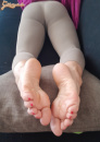 Footjob félálomban - 1. kép